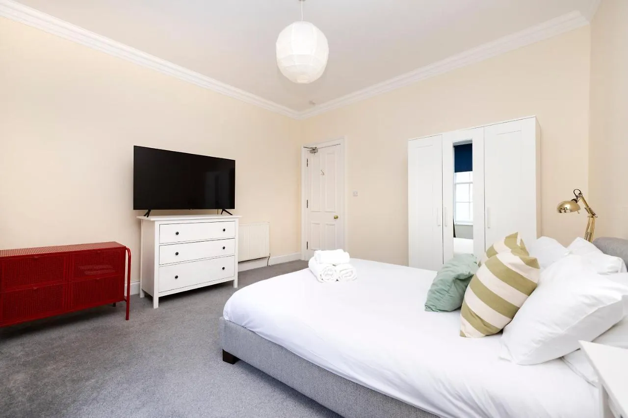 Altido Inviting 2-Bed Apt In Stockbridge Apartment Edinburgh 0*,  United Kingdom